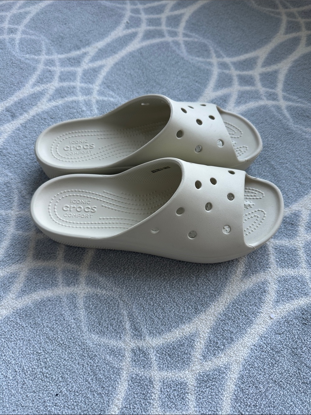 Platform CROCS White/Cream Slide Sandals with Vent Holes NWOT 10